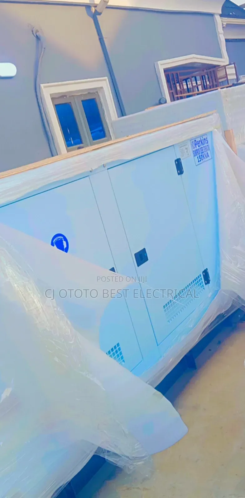 150kca Brand New Engine England Perkins Generator Soundproof