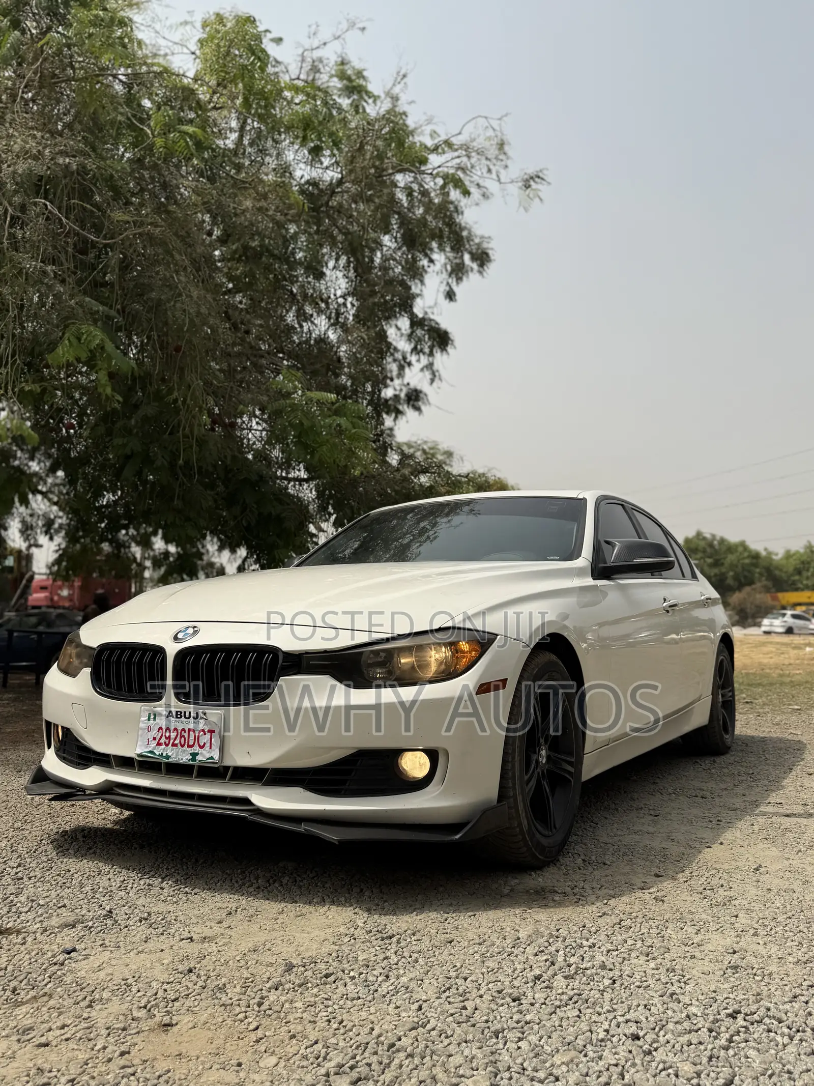 BMW 320i Sedan RWD 2013 White