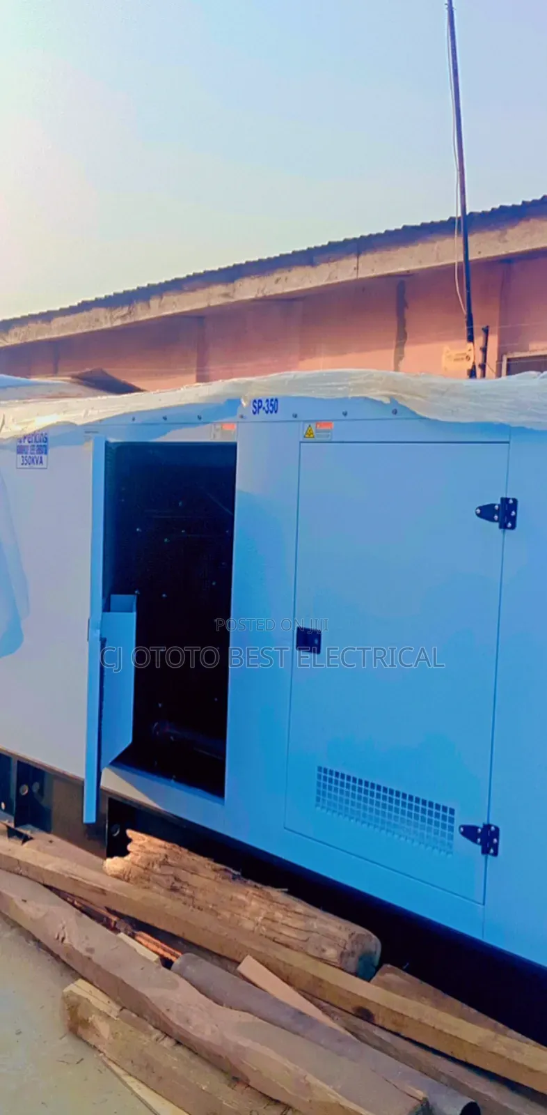 Big Engine , 350kva England Perkins Generator Soundproof