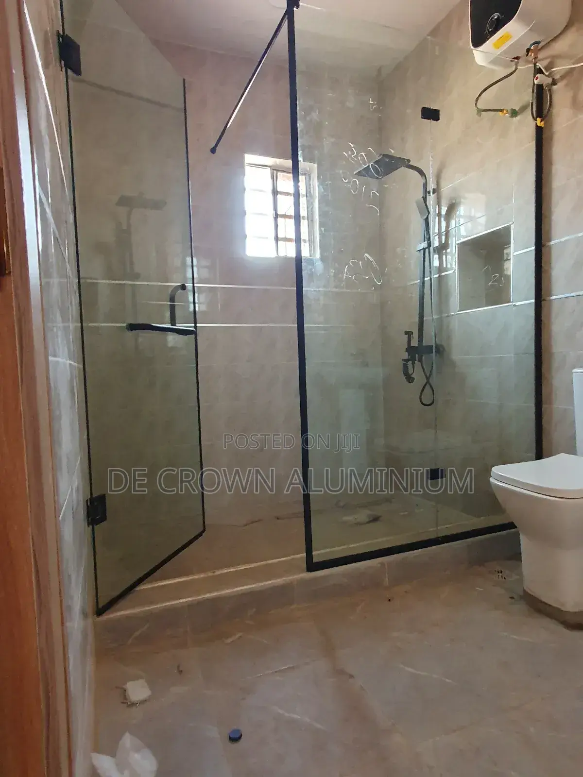 10mm Shower Glass Door With Black Accessories – Luxury Bathroom