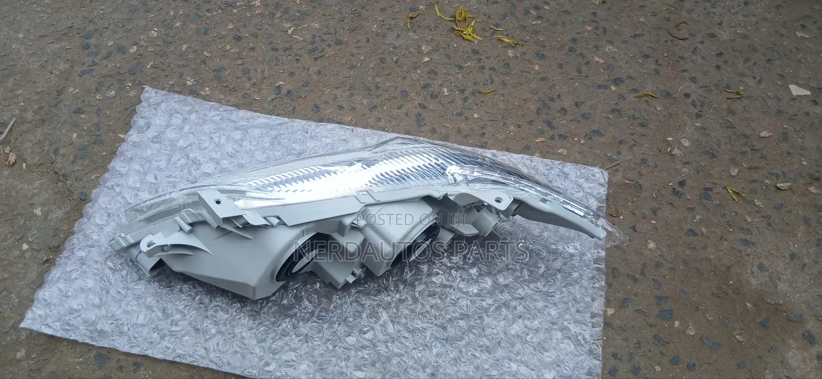 Headlight Toyota Camry 2010-2011