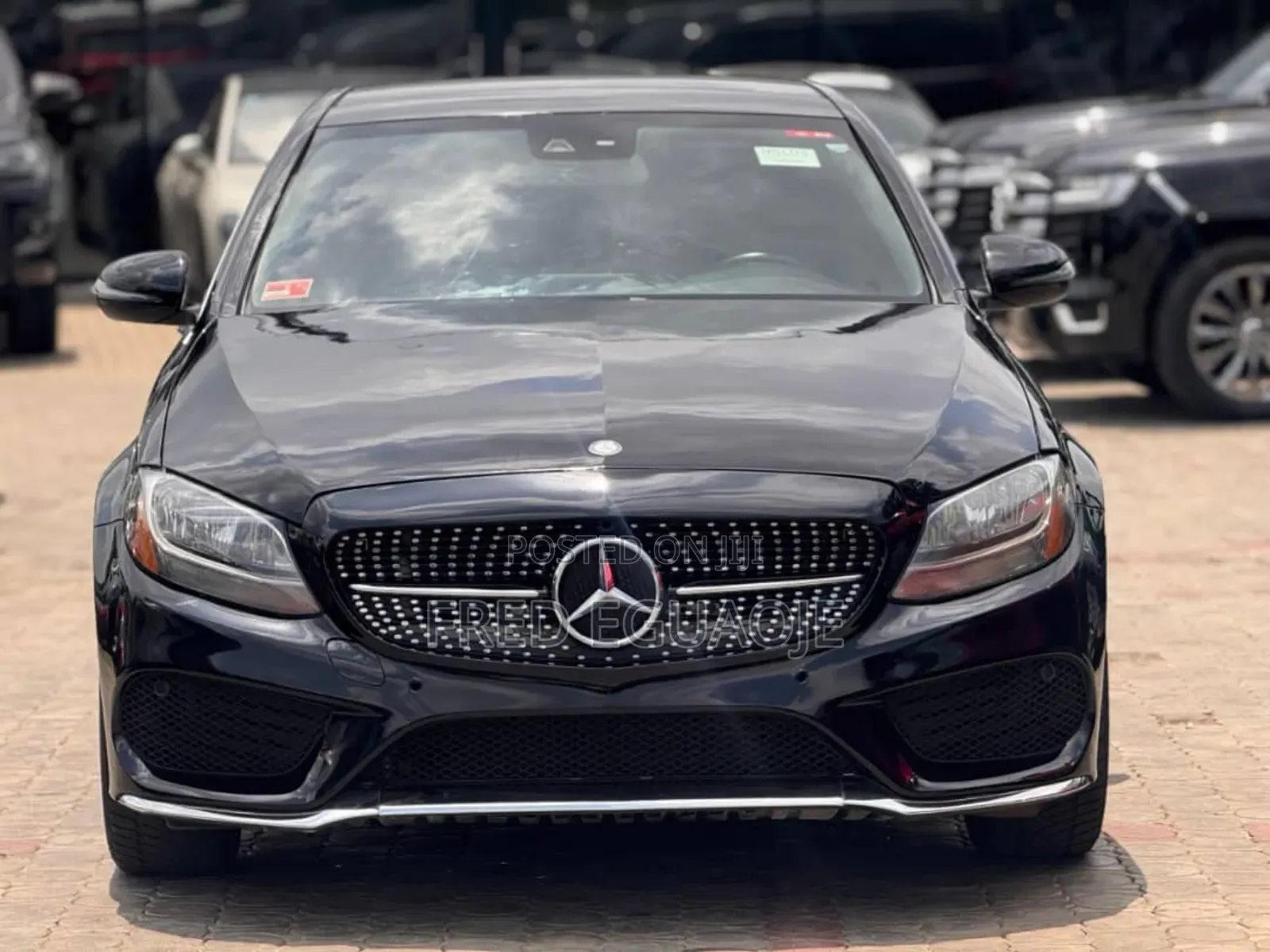 Mercedes-Benz C300 2016 Black