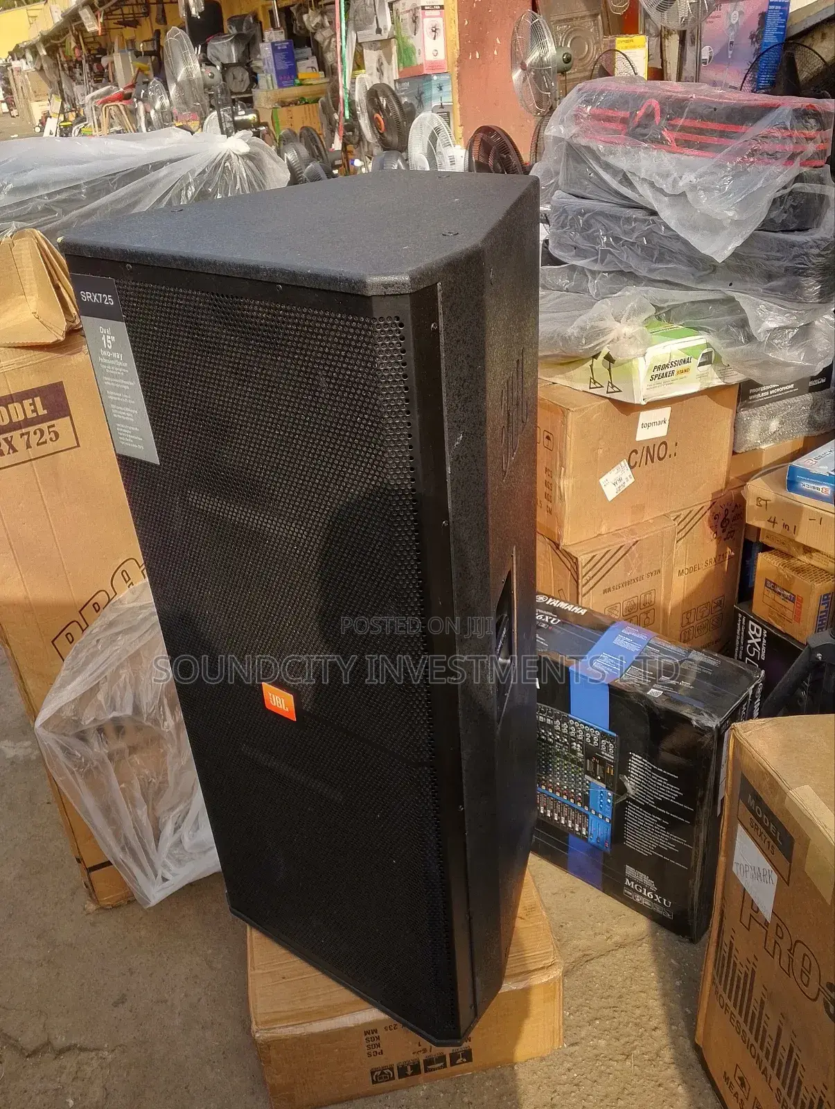 Pair of JBL Srx725 Speaker