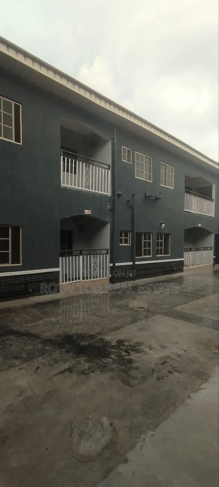 2bdrm Apartment in Royaltor Real Estate, Benin City for rent
