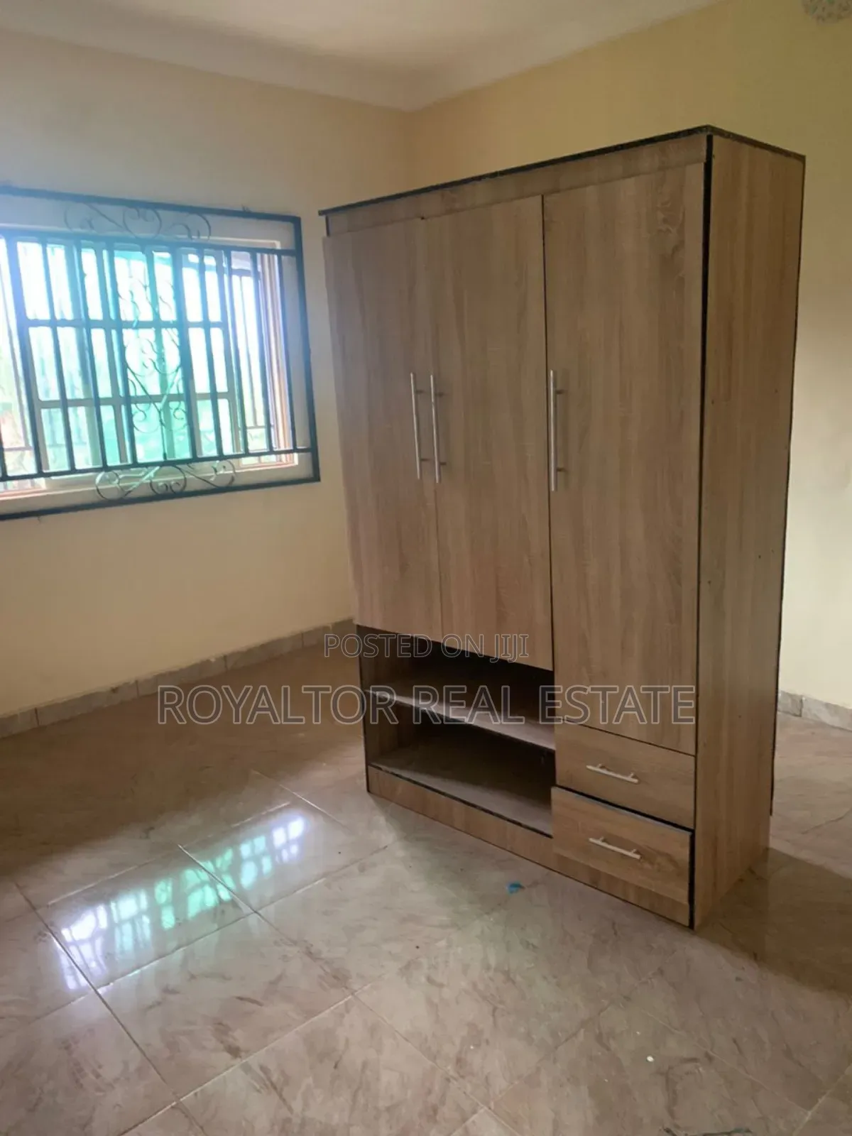 2bdrm Apartment in Royaltor Real Estate, Benin City for rent