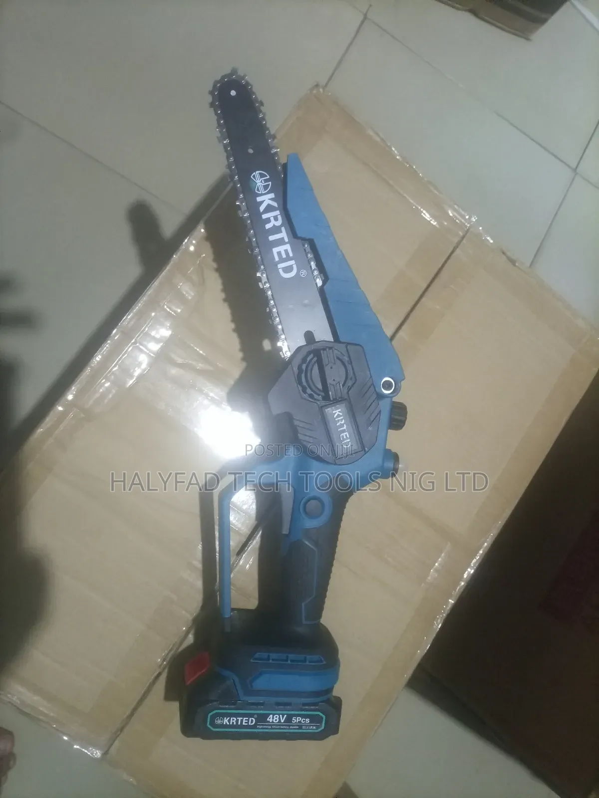 6" (Inches) Cordless Electric Chain Saw