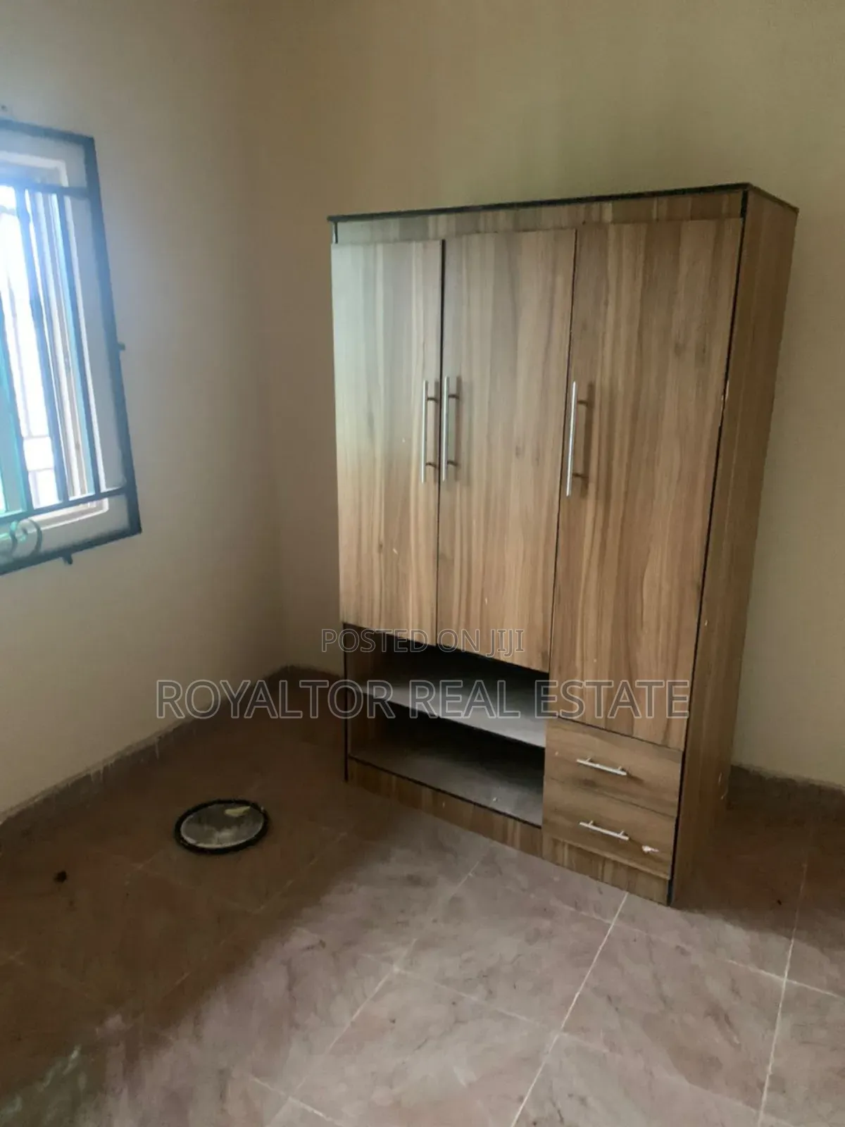 1bdrm Apartment in Royaltor Real Estate, Benin City for rent