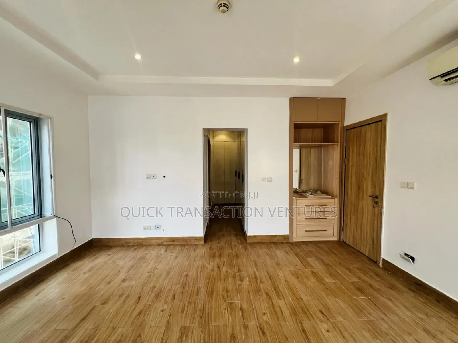 3bdrm Block of Flats in Lekki Phase 1 for rent