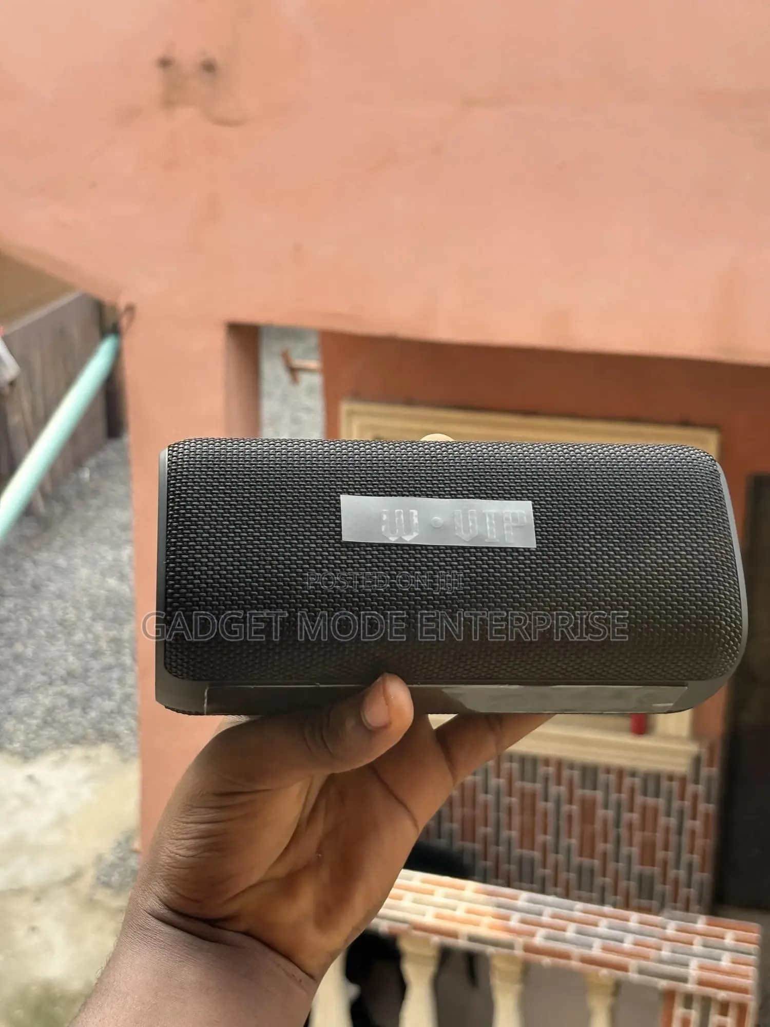 W•Vip-02 Generic, Portable Bluetooth Speaker