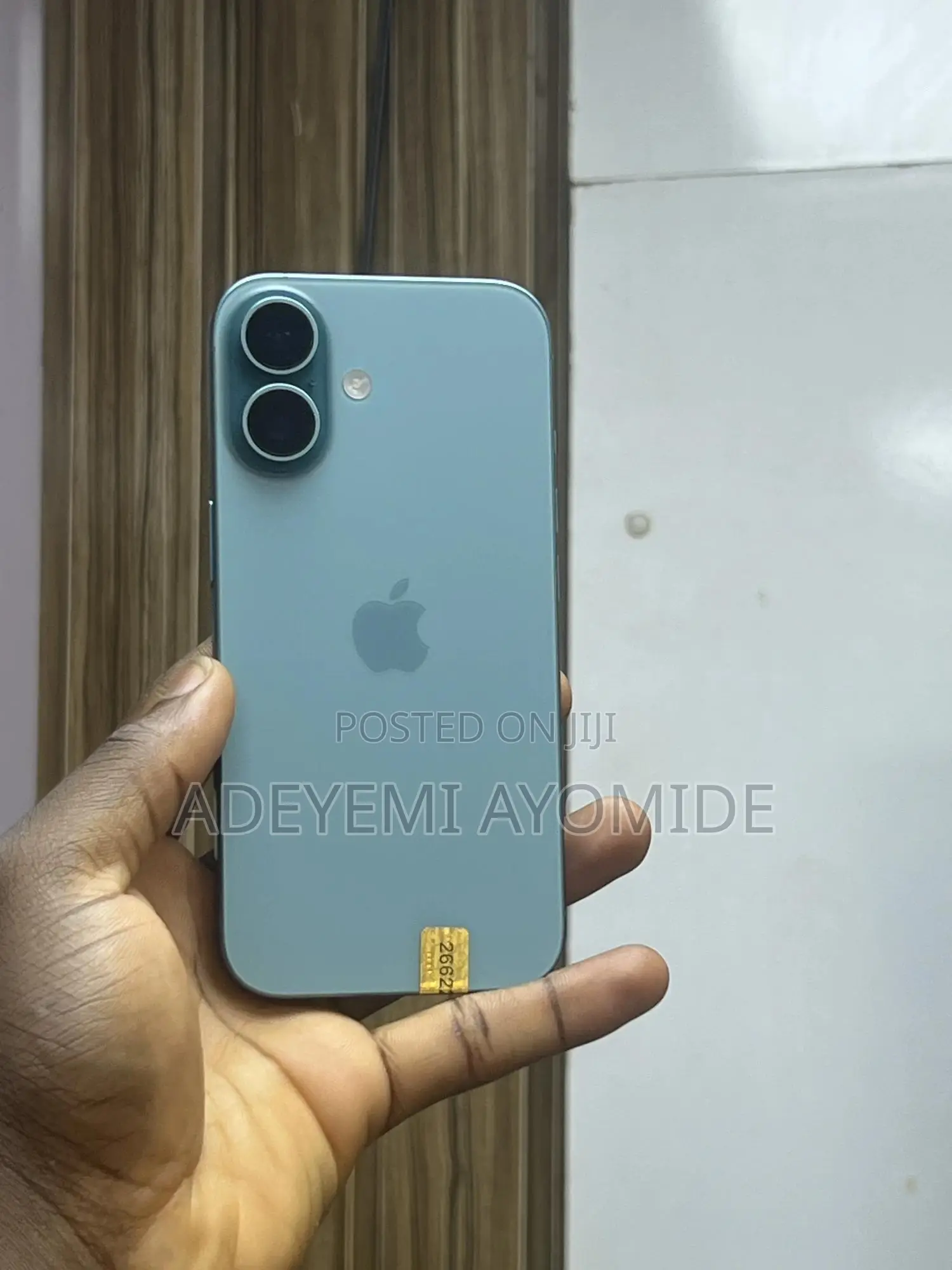 Apple iPhone 16 128 GB Green