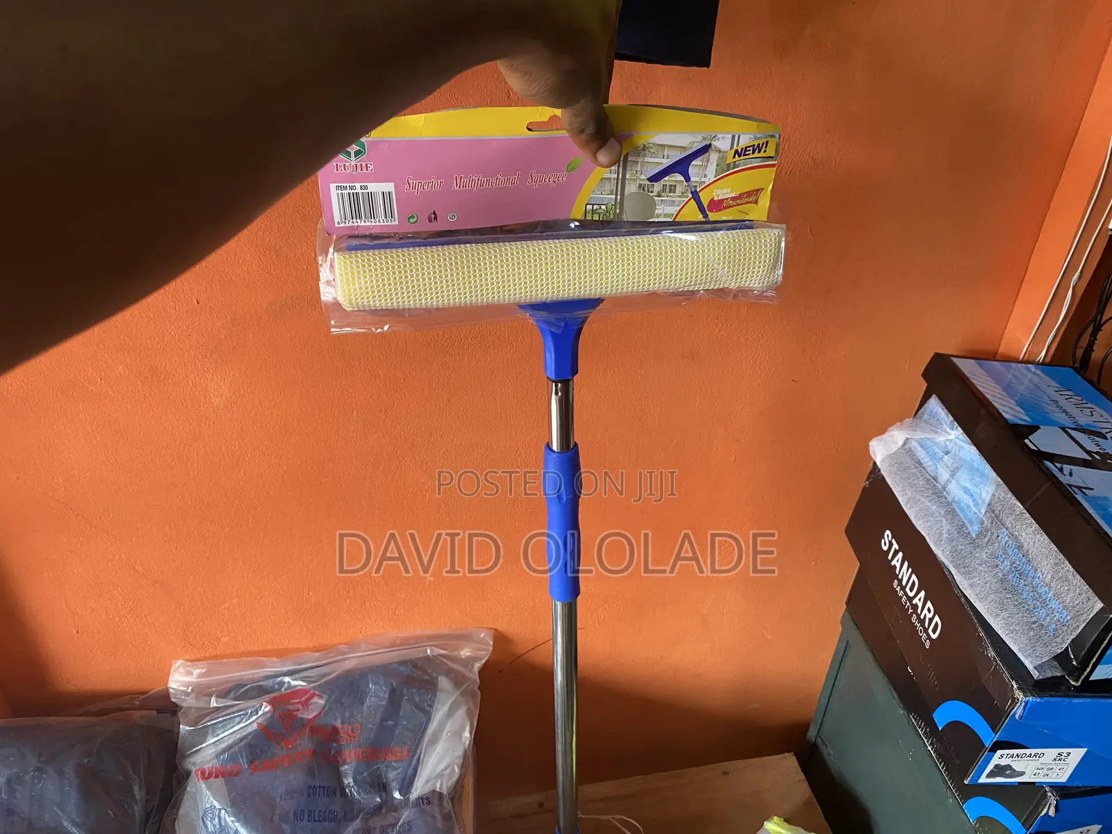 Glass Cleaner/Wiper Head