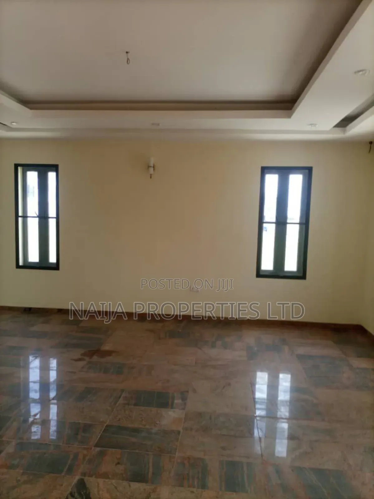 5bdrm Duplex in Cowrie Creek Estate, Lekki for sale