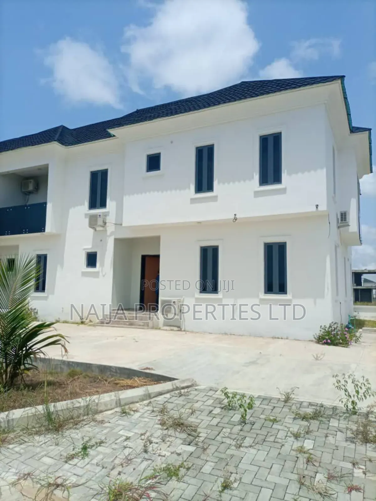 5bdrm Duplex in Cowrie Creek Estate, Lekki for sale