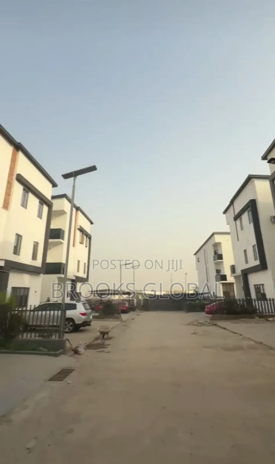5bdrm Duplex in Kado for sale