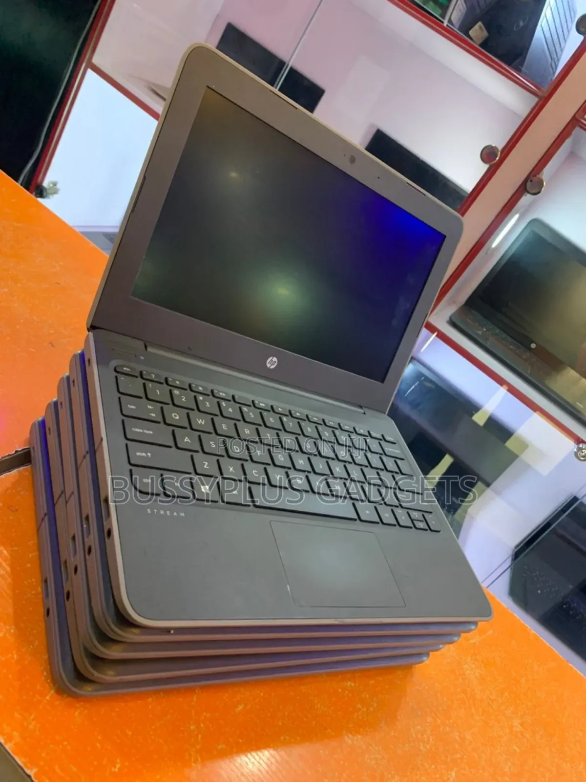 Laptop HP Stream 11 Pro G4 EE 4GB Intel Pentium SSD 640GB