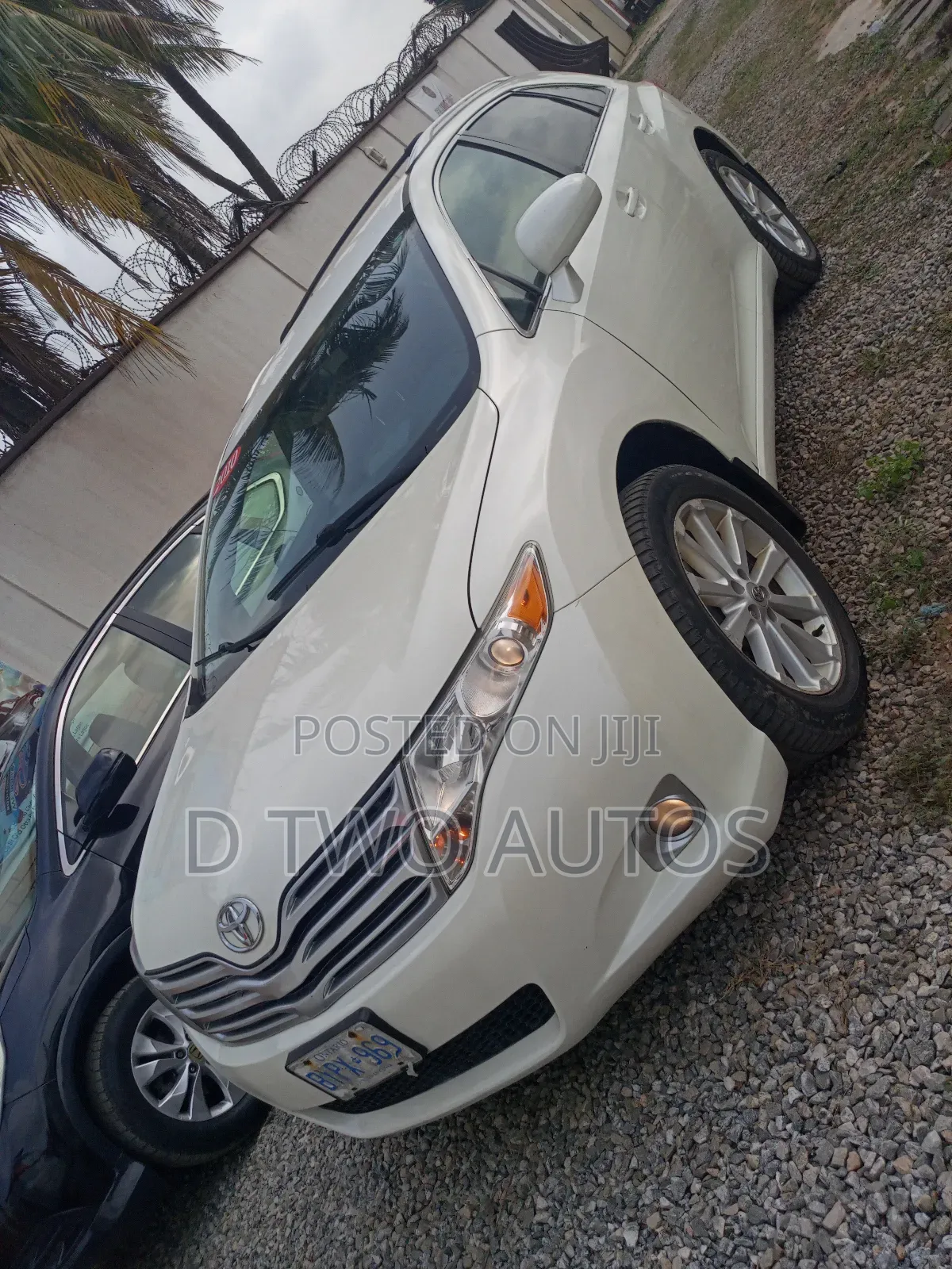 Toyota Venza AWD 2011 White