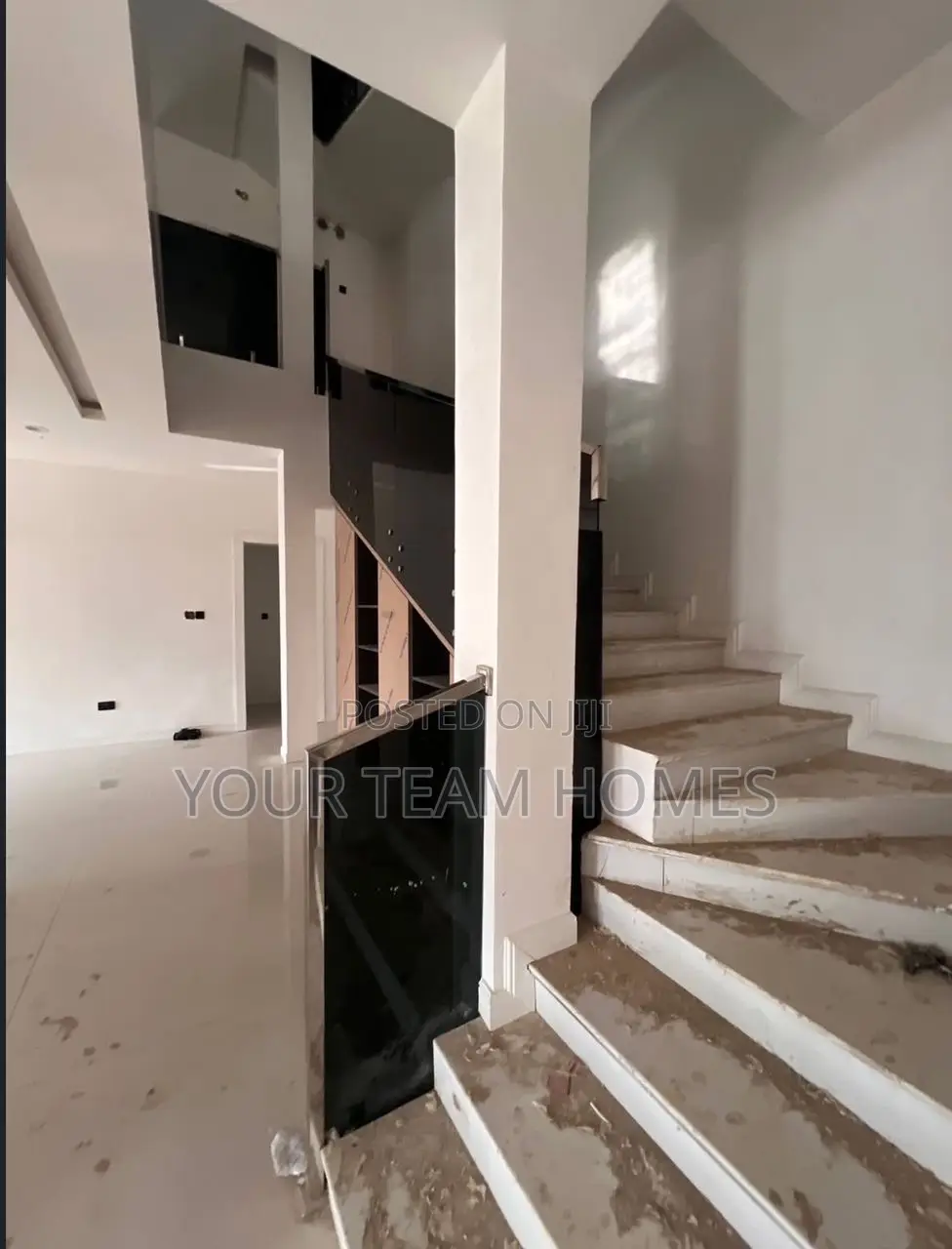 5bdrm Duplex in Guzape for sale