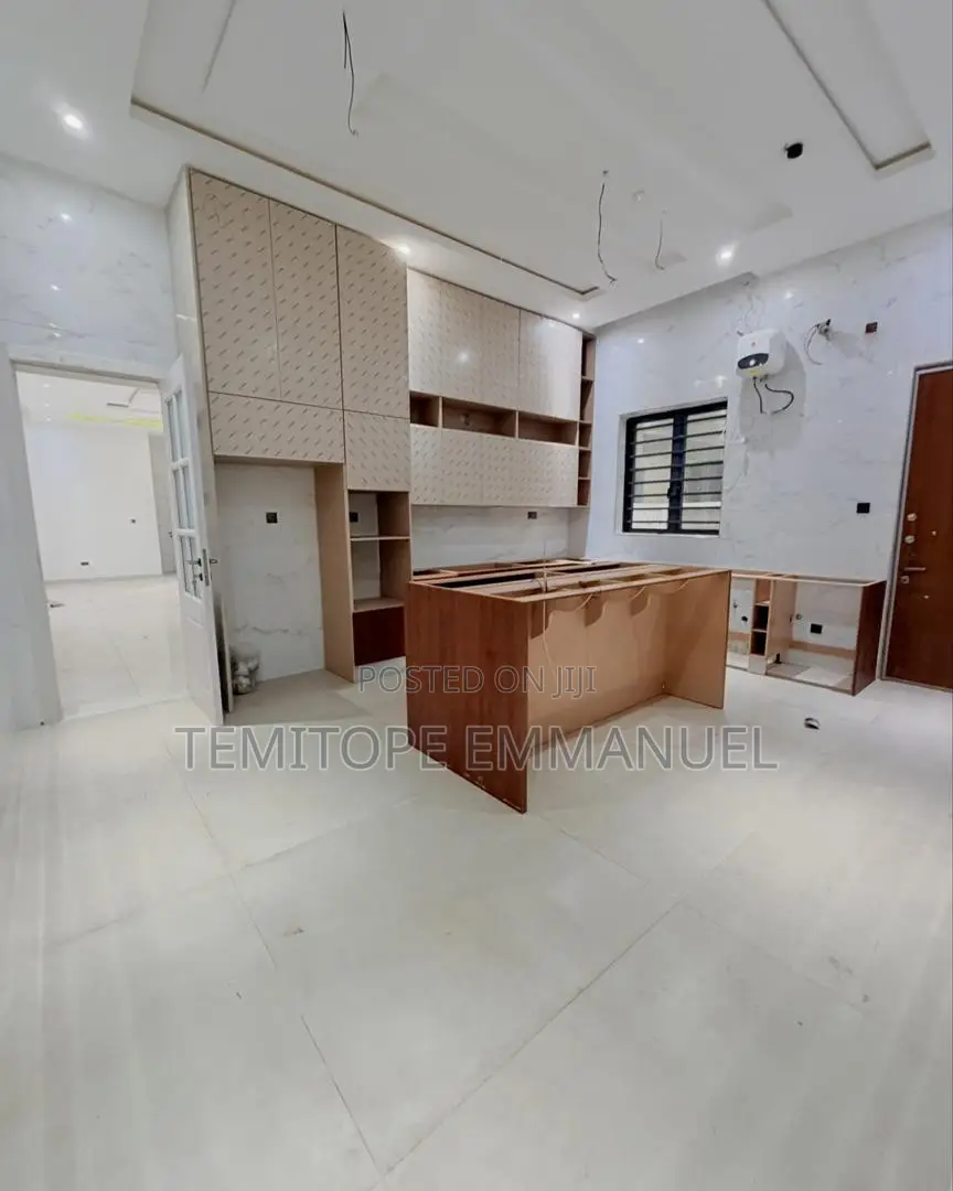 Furnished 5bdrm Duplex in Ikeja Gra for sale