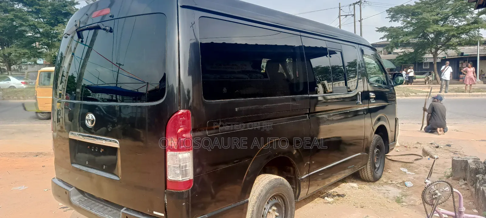 Toyota HiAce 2018 Black
