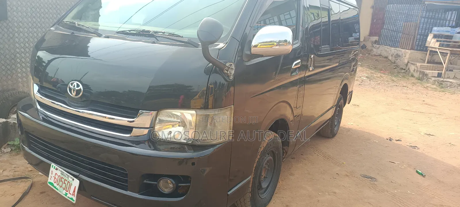 Toyota HiAce 2018 Black