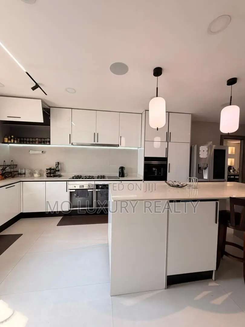 4bdrm Apartment in Banana Ikoyi for sale