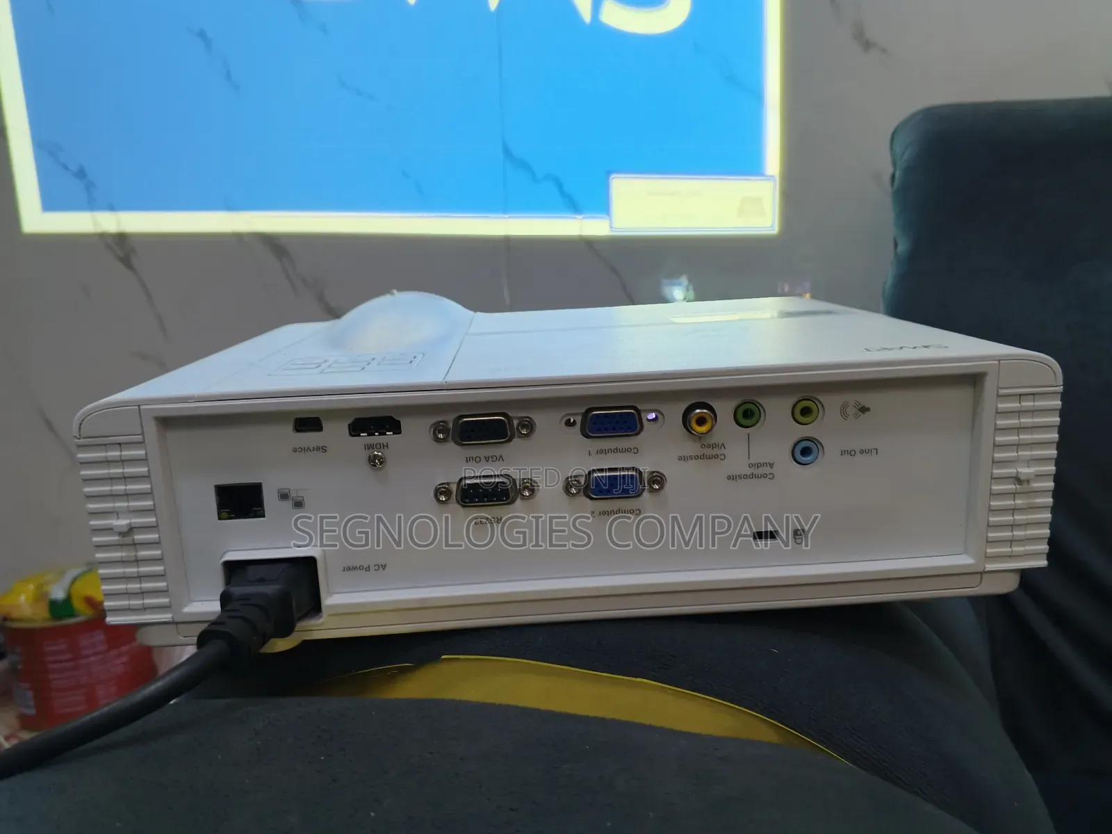 Smart V30 Dlp Projector Short Throw 3000 Ansi Lumens Projector