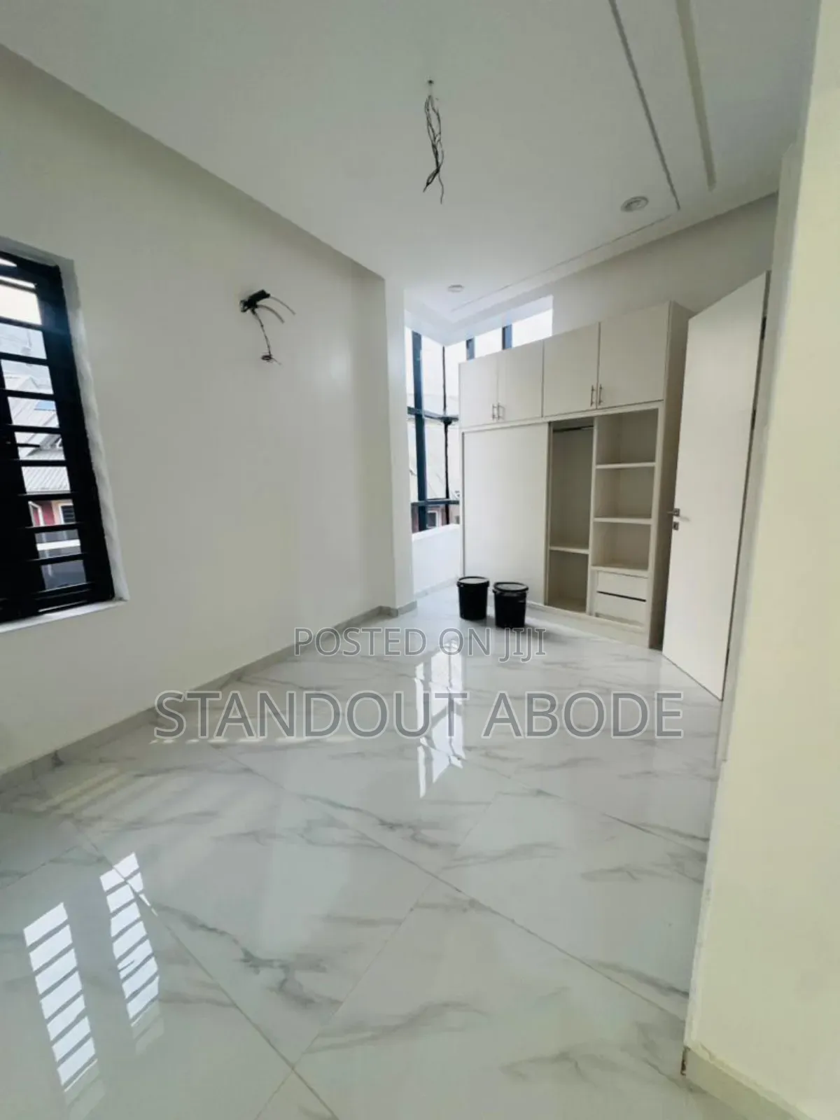 5bdrm Duplex in In Q Secure Estate, Berger for sale