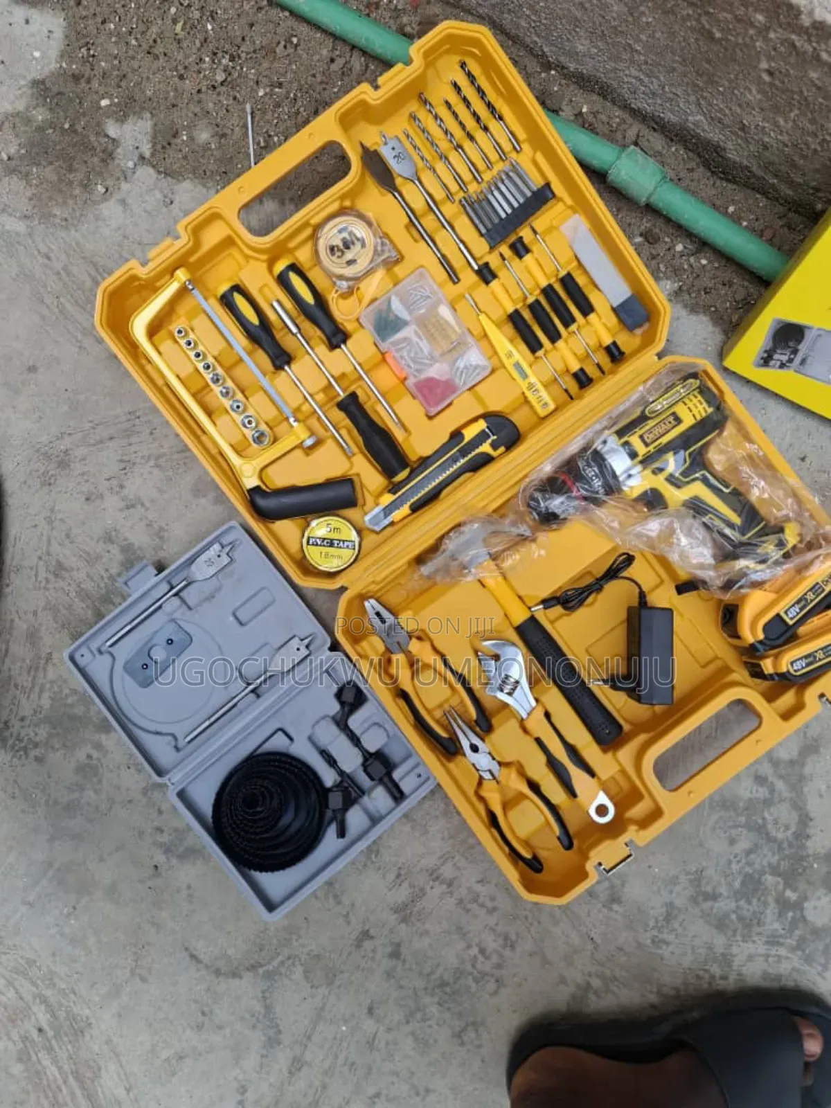 Dewalt Electrical Tools With Hole Saw