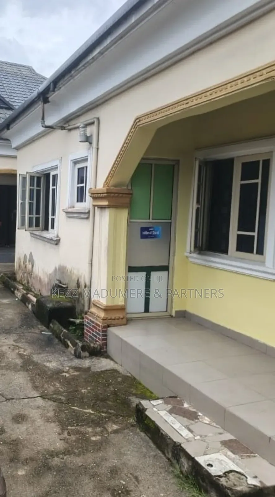 5bdrm Bungalow in Near New Rd, for sale