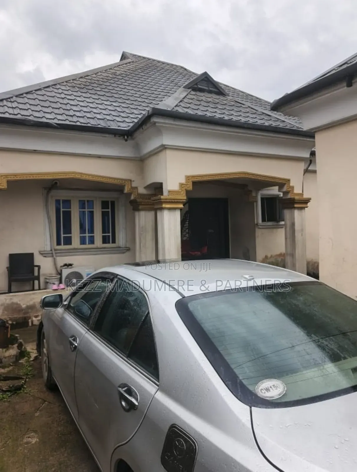 5bdrm Bungalow in Near New Rd, for sale