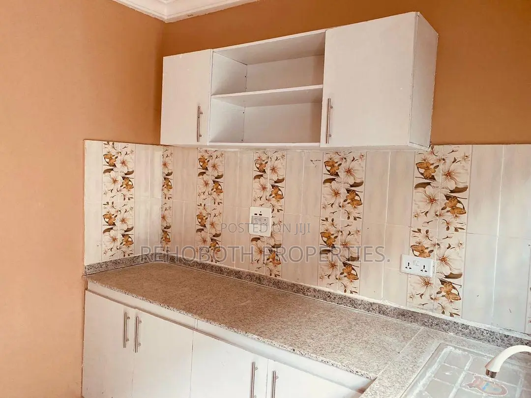 2bdrm Bungalow in Idi Ahun Elebu, Akala Express for rent