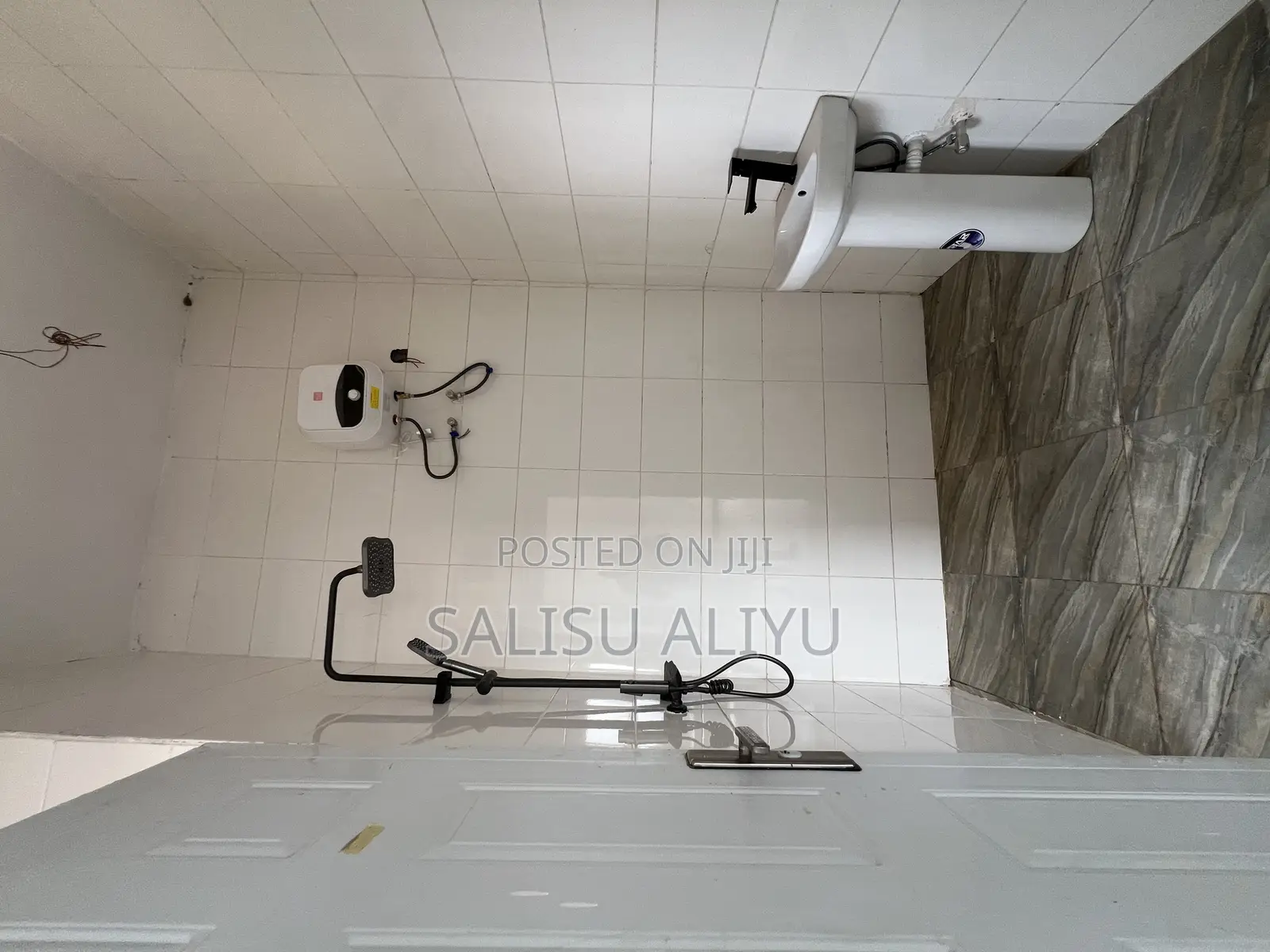 4bdrm Block of Flats in Life Camp for sale
