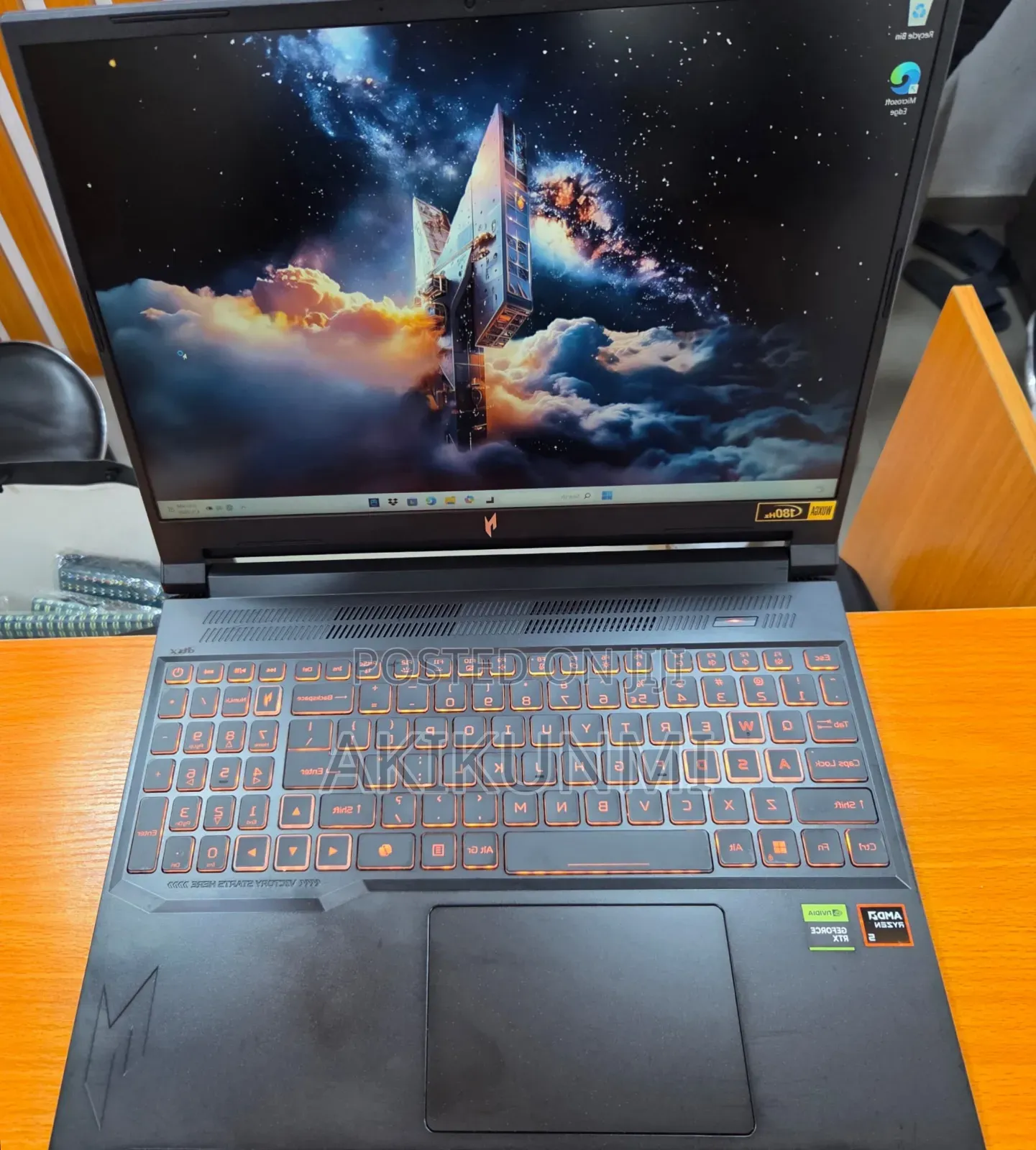 Laptop Acer Nitro 17 16GB AMD Ryzen 5 SSD 512GB