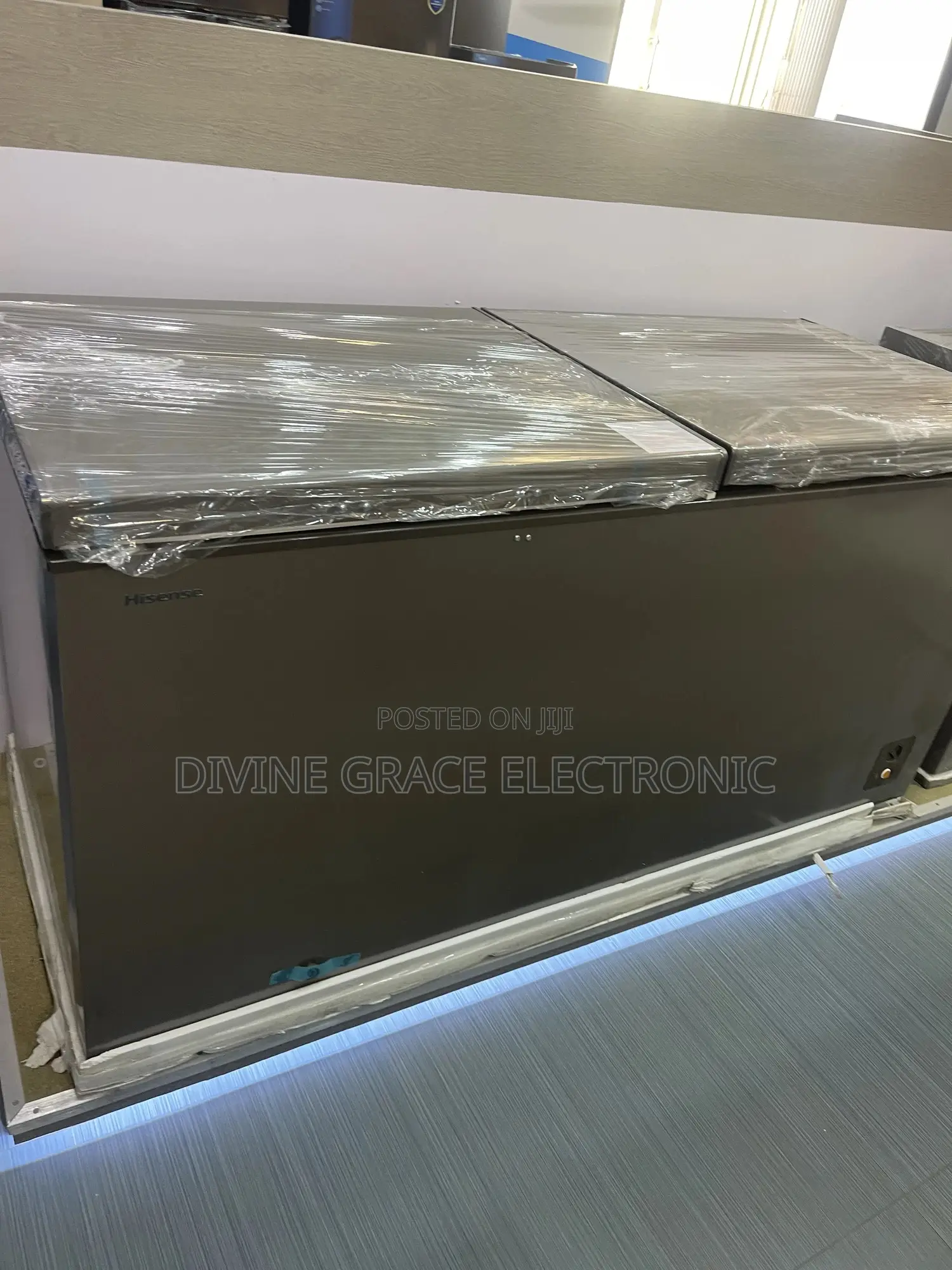 600l Brand New Hisense Double Door Chest Freezer