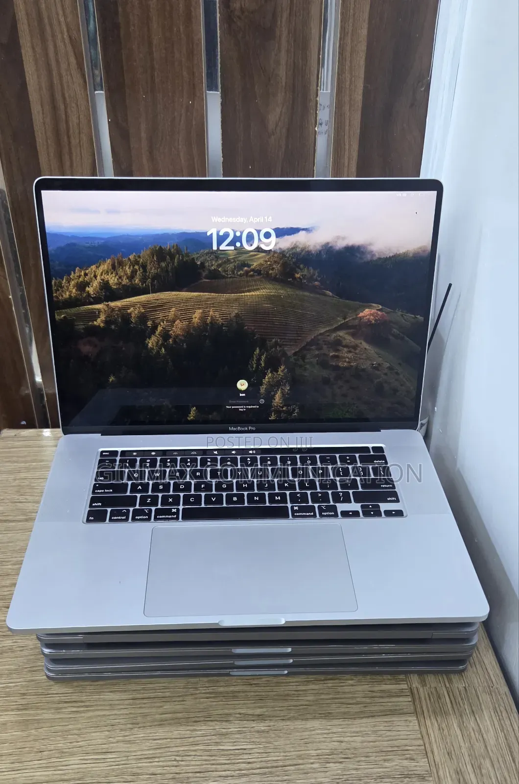 Laptop Apple MacBook Pro 2019 16GB Intel Core I9 SSD 1T