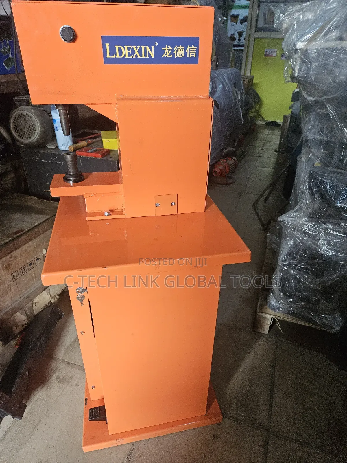 Riveting Machine ( Air Type)