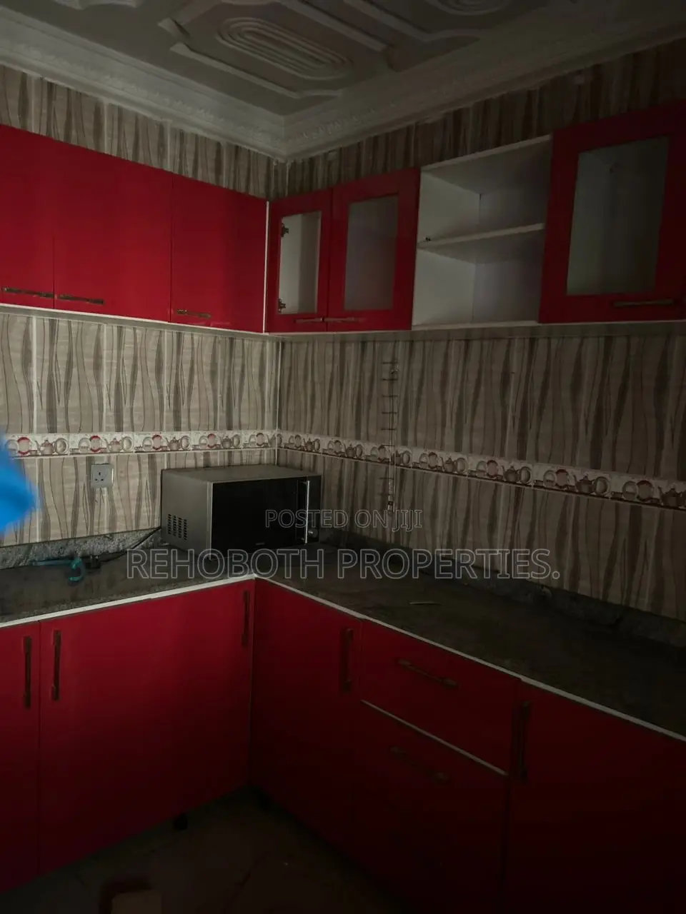 2bdrm Apartment in Abobo, Akala Express for rent