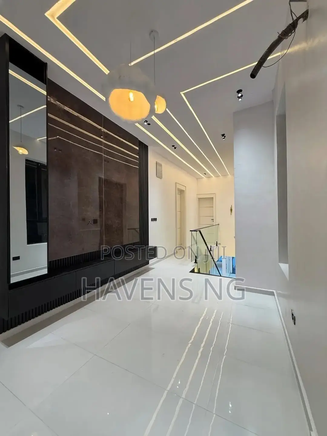 5bdrm Duplex in Lekki Phase 1 for sale