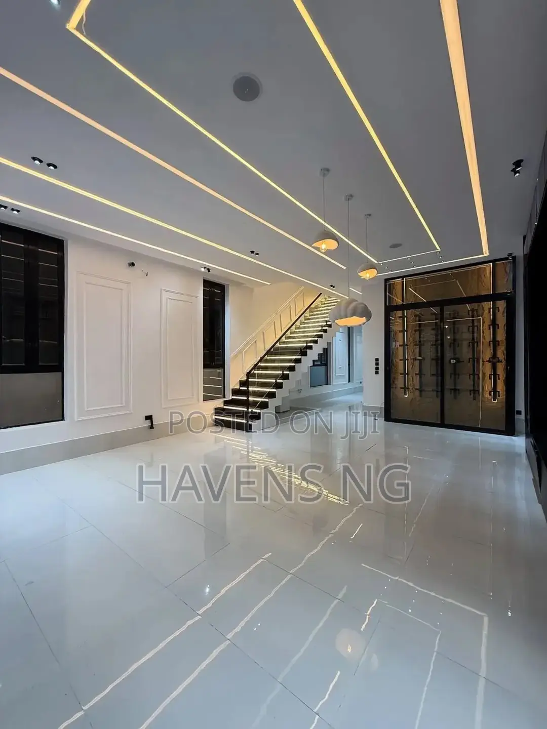 5bdrm Duplex in Lekki Phase 1 for sale