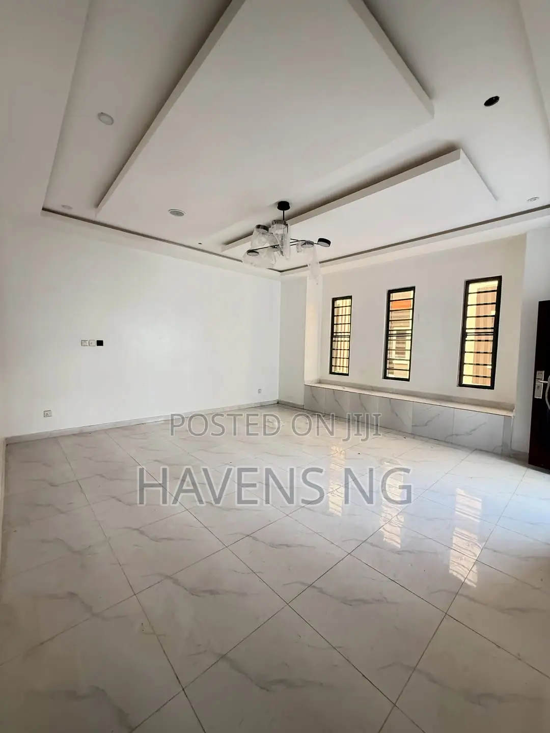 5bdrm Duplex in Lekki Phase 1 for sale
