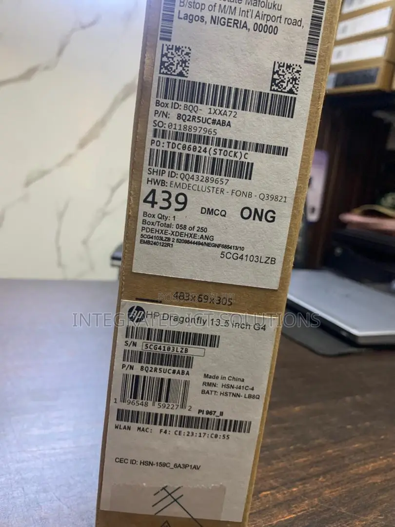 New Laptop HP Dragonfly G4 32GB Intel Core I7 SSD 512GB