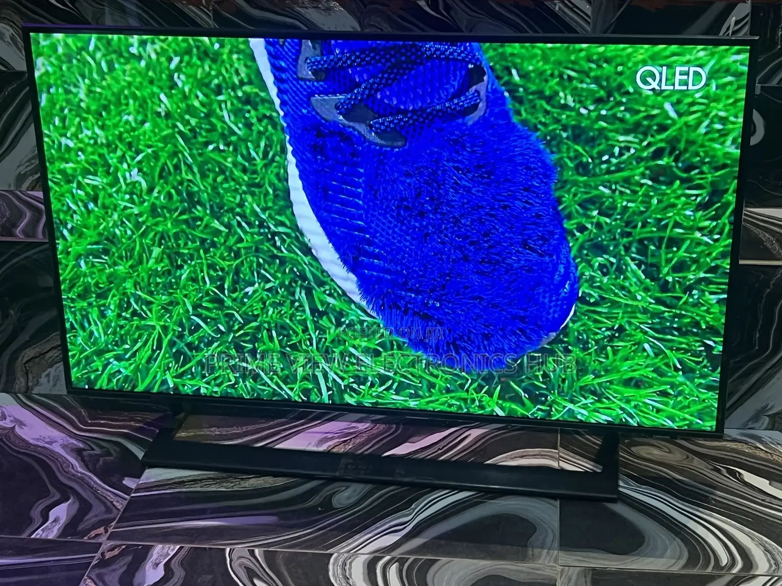 43 Inches Qled Samsung Smarttv