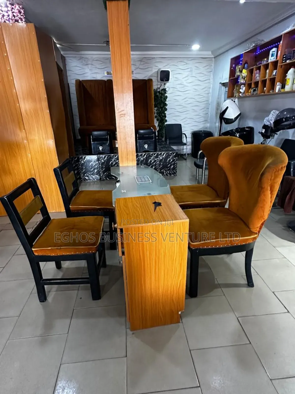 Luxury Unisex Saloon for Sale at New Benin