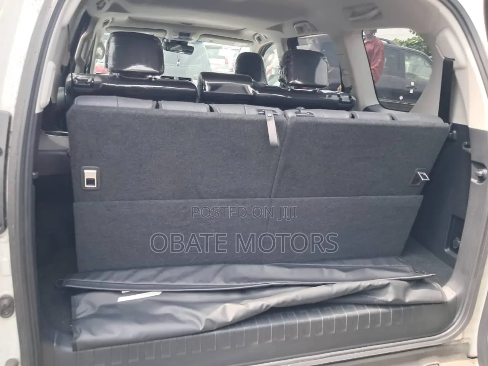 Toyota Land Cruiser Prado 4.0 2023 White