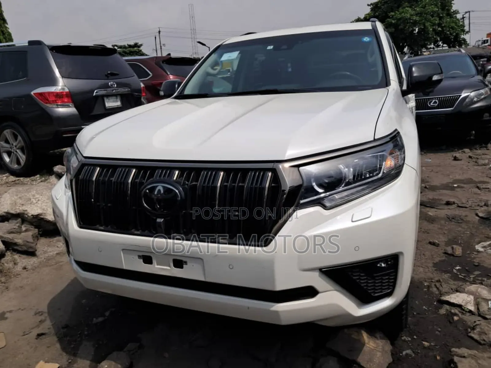 Toyota Land Cruiser Prado 4.0 2023 White