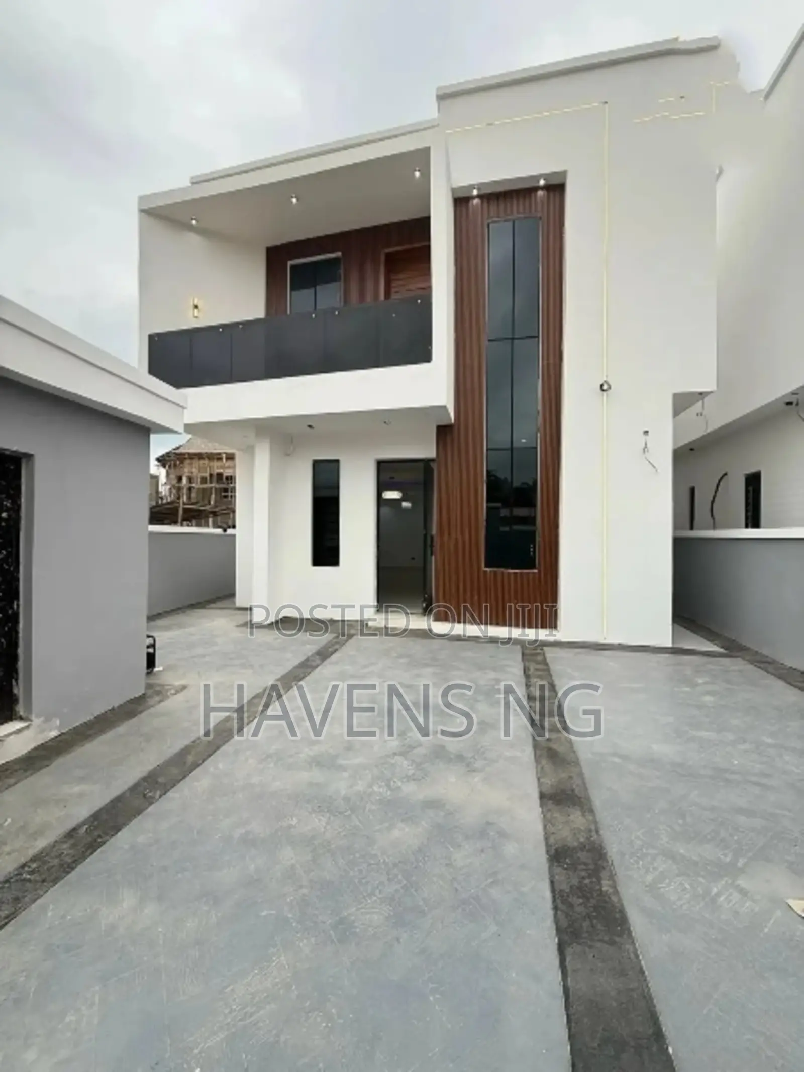 4bdrm Duplex in Lekki Expressway for sale