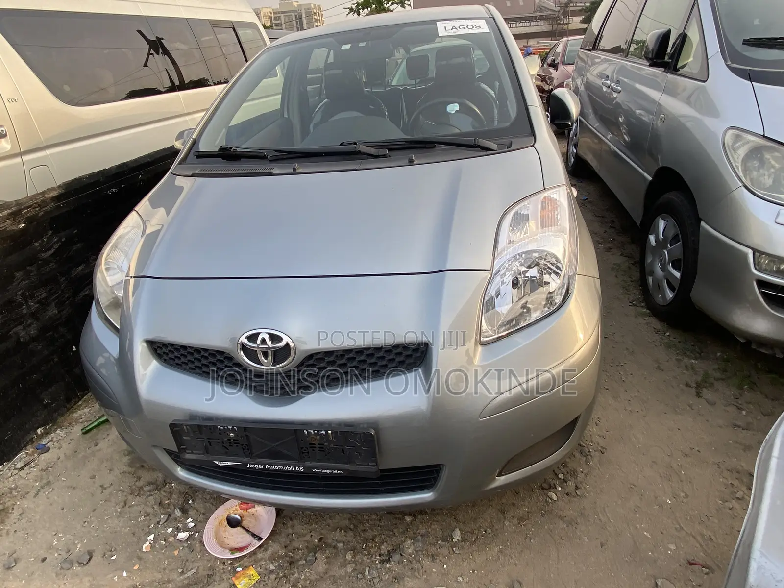 Toyota Yaris Base Hatchback 3dr 2010 Gray