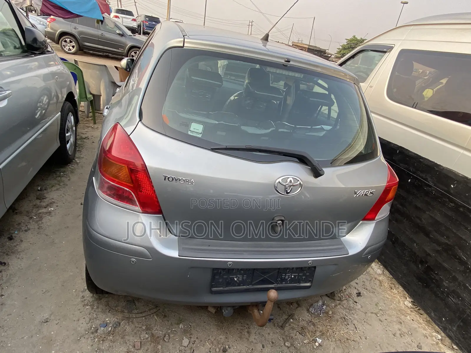 Toyota Yaris Base Hatchback 3dr 2010 Gray