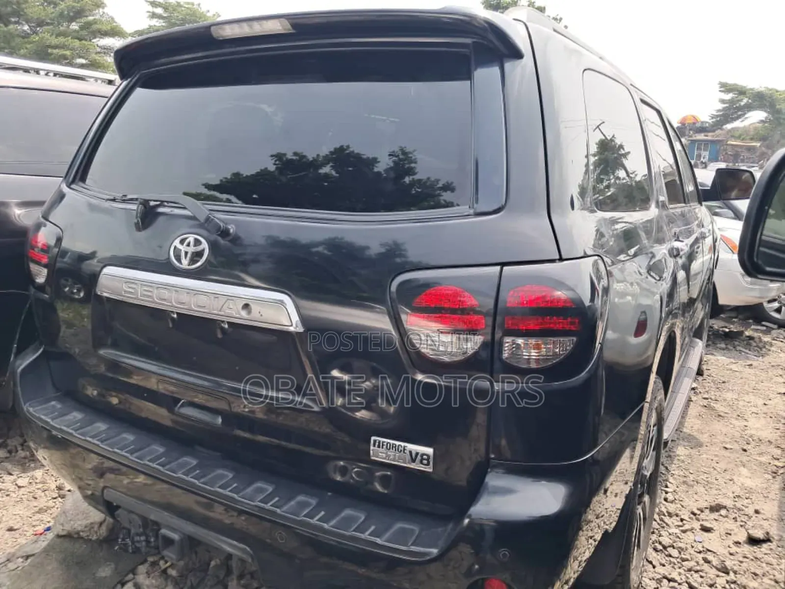 Toyota Sequoia Limited 4dr SUV 4WD (5.7L 8cyl 6A) 2015 Black