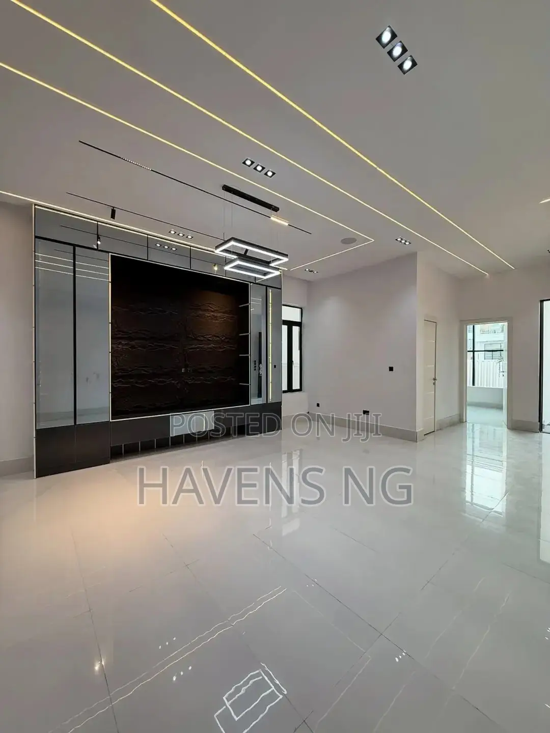 5bdrm Duplex in Lekki Phase 1 for sale